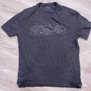 Banana Republic men’s grey graphic short sleeve tee